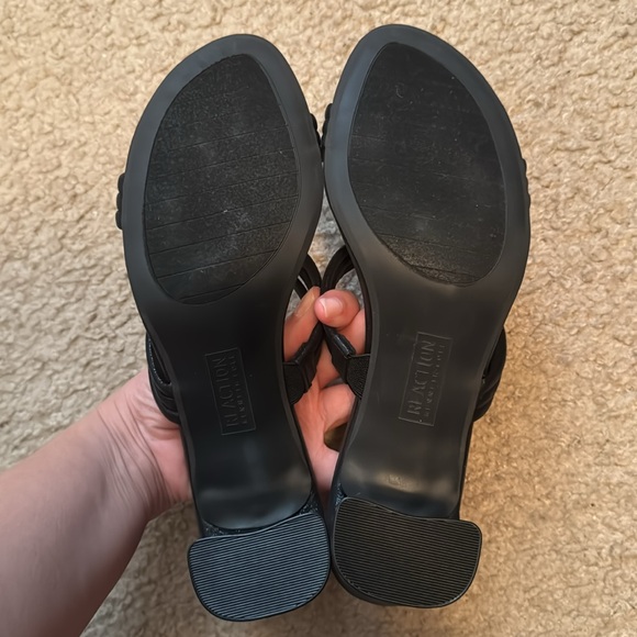 Reaction Kenneth Cole Avi Strappy Heel Size 10 Color Black Gold - Picture 7 of 9